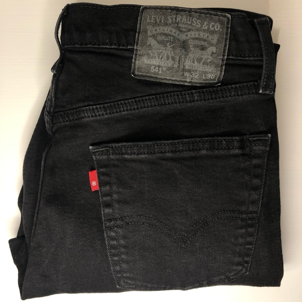 Levi Strauss Men's 541 Black Jeans 32 x 30